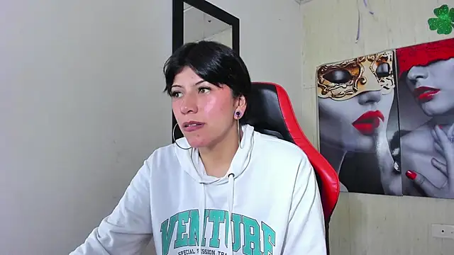 Raven Rouge  online show from 20, 9, 2025