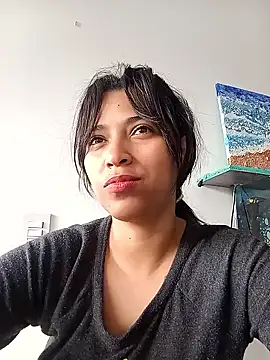 Vikyvoyeur online show from 18, 4, 2026