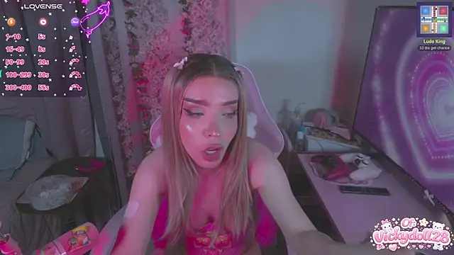 victoriabb28 online show from 24, 4, 2026