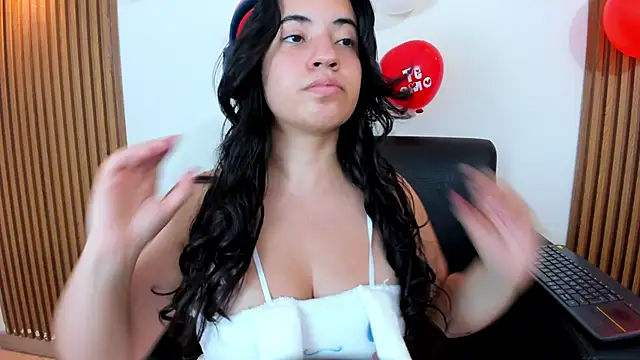 Nicol Chang online show from 17, 2, 2026