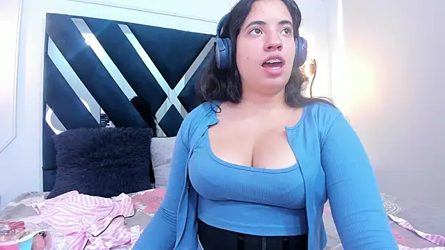 Nicol Chang online show from 25, 11, 2025