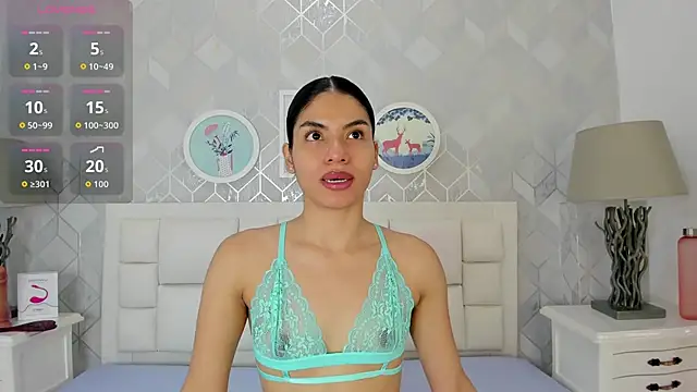 naia cox online show from 16, 9, 2025