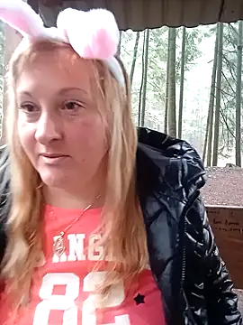 XHelenaX90 online show from 2, 4, 2026