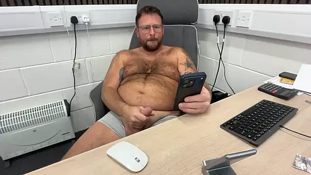 Snapshot of bilf1978 chatting on 20, 5, 2026 bilf1978 online show from 20, 5, 2026