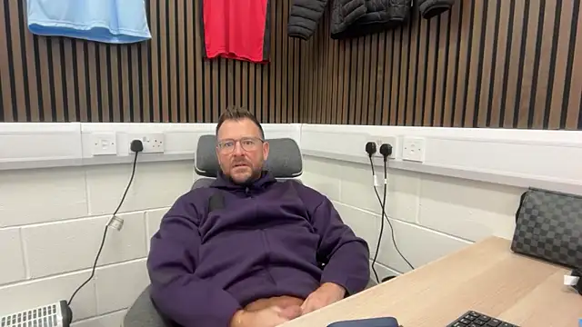 Snapshot of bilf1978 chatting on 12, 2, 2026 bilf1978 online show from 12, 2, 2026