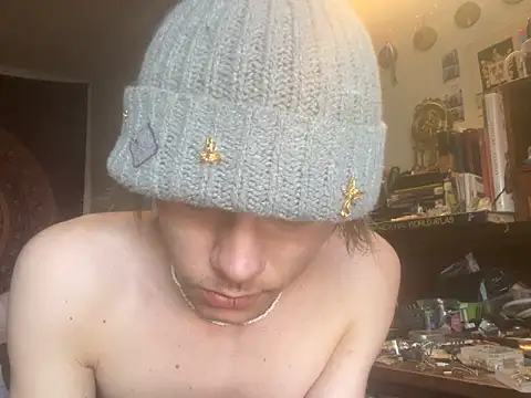 XanderOzzz online show from 12, 9, 2025