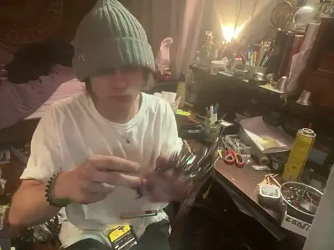 XanderOzzz online show from 3, 10, 2025