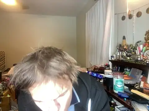 XanderOzzz online show from 4, 12, 2025