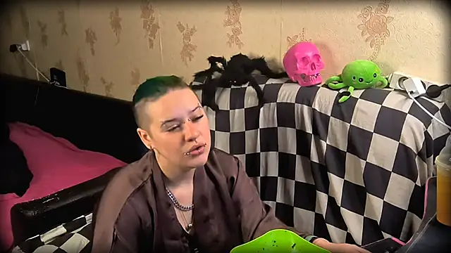 NeonNectar  online show from 30, 11, 2025