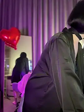 bigJuicyPussy online show from 14, 2, 2026