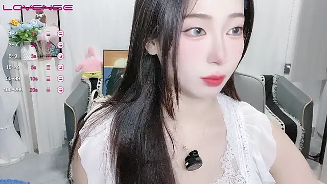 A SR 001 online show from 13, 10, 2025