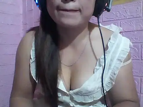 Snapshot of Loc_al chatting on 29, 9, 2025 Loc al online show from 29, 9, 2025