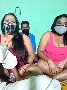 LoveOnStream online show from 8, 11, 2025