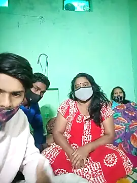 LoveOnStream online show from 9, 11, 2025