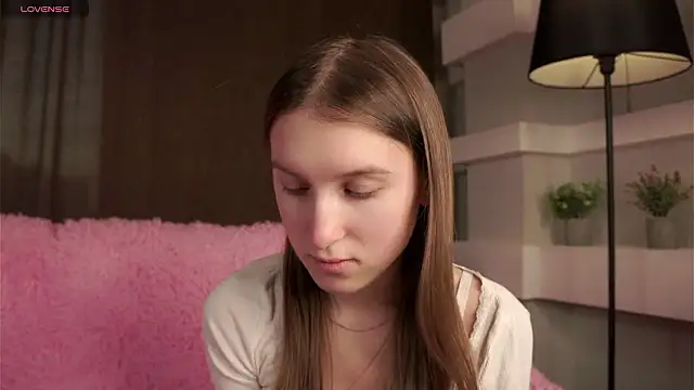 NanaMertins online show from 3, 3, 2026