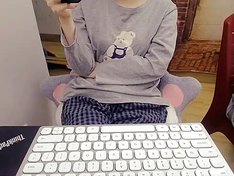 Lamoon 2k online show from 30, 10, 2025