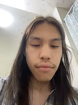 heytherepeoples717 online show from 3, 6, 2026