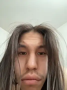 heytherepeoples717 online show from 10, 4, 2026