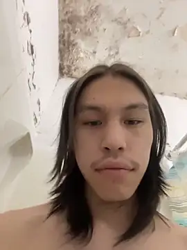 Snapshot of heytherepeoples717 chatting on 5, 12, 2025 heytherepeoples717 online show from 5, 12, 2025