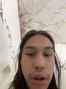 heytherepeoples717 online show from 8, 11, 2025