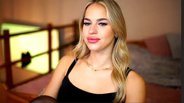 Emilyvanroessel online show from 2, 5, 2026