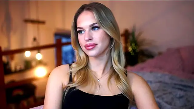 Emilyvanroessel online show from 9, 11, 2025