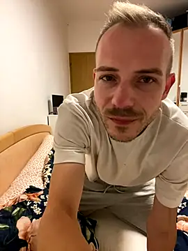 Skinny0150 online show from 20, 10, 2025