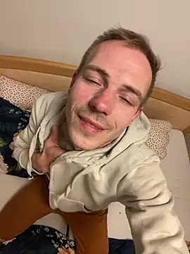 Skinny0150 online show from 18, 11, 2025