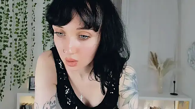 HollyVex online show from 23, 11, 2025