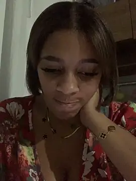 Crisschiavo online show from 5, 11, 2025