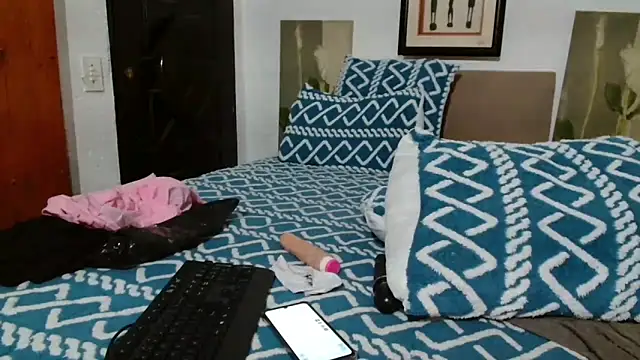 CandyNaynay online show from 10, 11, 2025