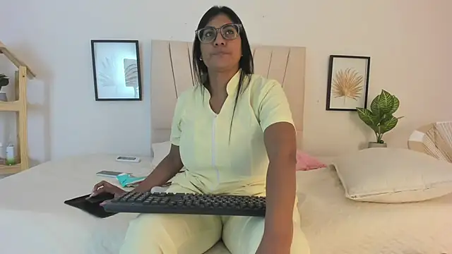  Miaa khalifa  online show from 10, 2, 2026