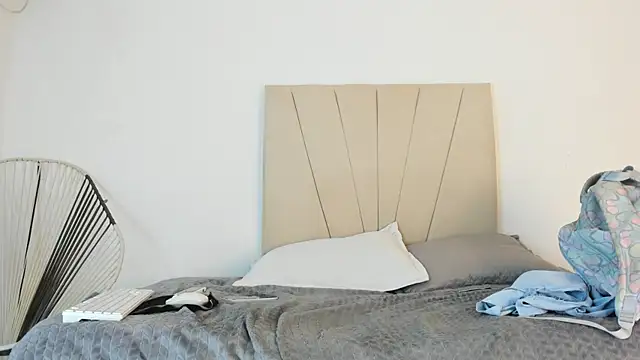  Miaa khalifa  online show from 10, 11, 2025