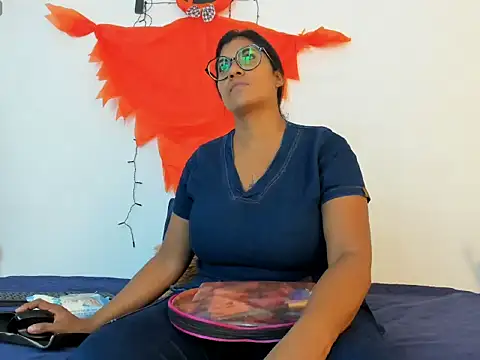  Miaa khalifa  online show from 20, 10, 2025