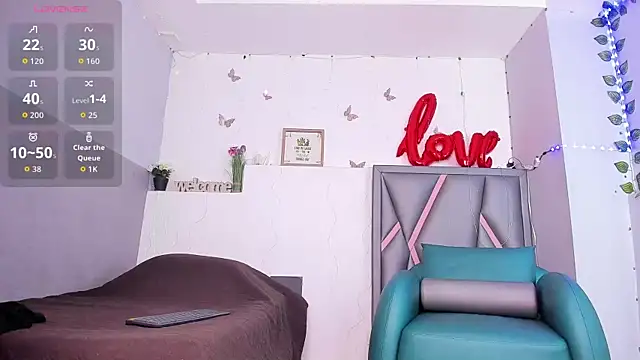 aurora tziu online show from 24, 5, 2026