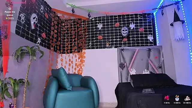 aurora tziu online show from 19, 10, 2025