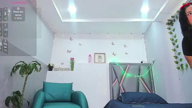 Snapshot of aurora_tziu chatting on 14, 2, 2026 aurora tziu online show from 14, 2, 2026