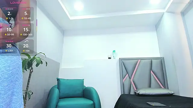 aurora tziu online show from 9, 10, 2025