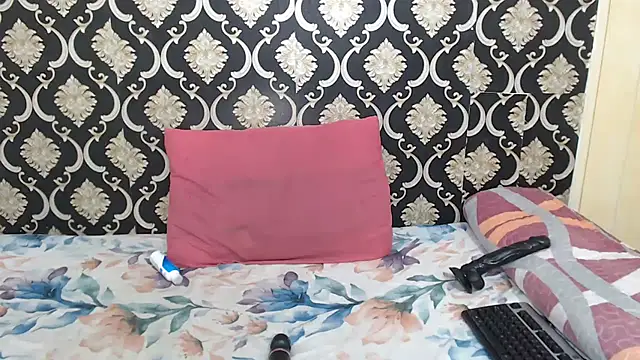 ExoticCandyx online show from 4, 12, 2025