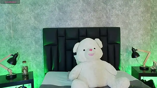 crystaldarliing online show from 28, 5, 2026