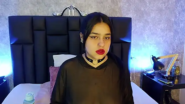 crystaldarliing online show from 14, 5, 2026