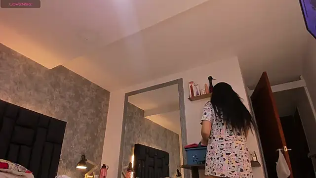 crystaldarliing online show from 19, 12, 2025