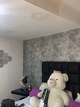 crystaldarliing online show from 1, 6, 2026
