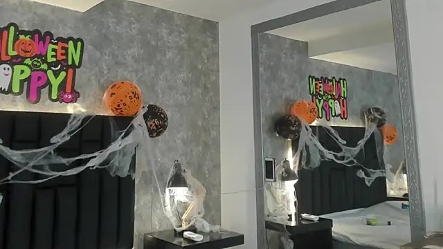 crystaldarliing online show from 1, 11, 2025