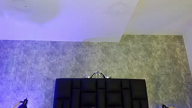 crystaldarliing online show from 29, 4, 2026