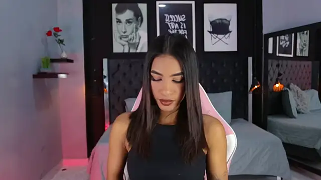 kitty collins  online show from 13, 1, 2026