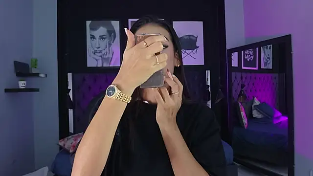 kitty collins  online show from 11, 2, 2026