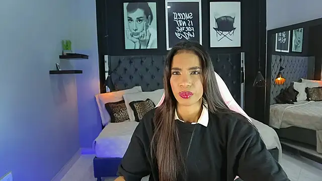 kitty collins  online show from 4, 11, 2025