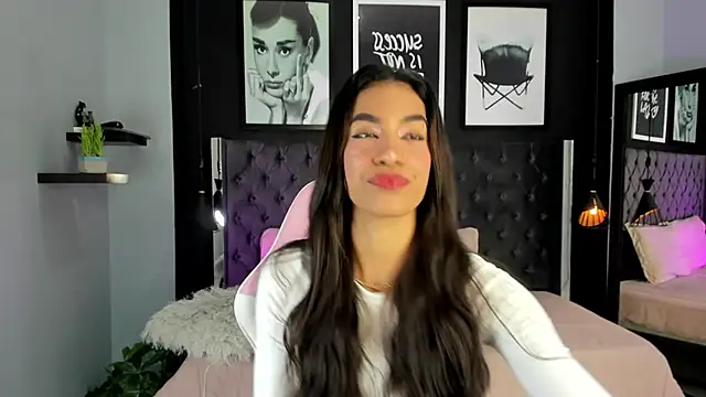 kitty collins  online show from 15, 9, 2025