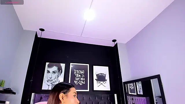 kitty collins  online show from 19, 9, 2025